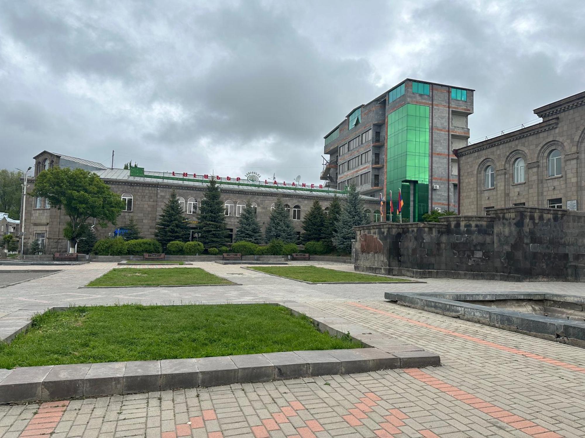 Lalaner Hotel Сисиан Экстерьер фото